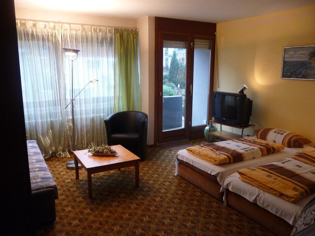 Hotel-Garni-Sonnenlay Bernkastel-Kues Værelse billede