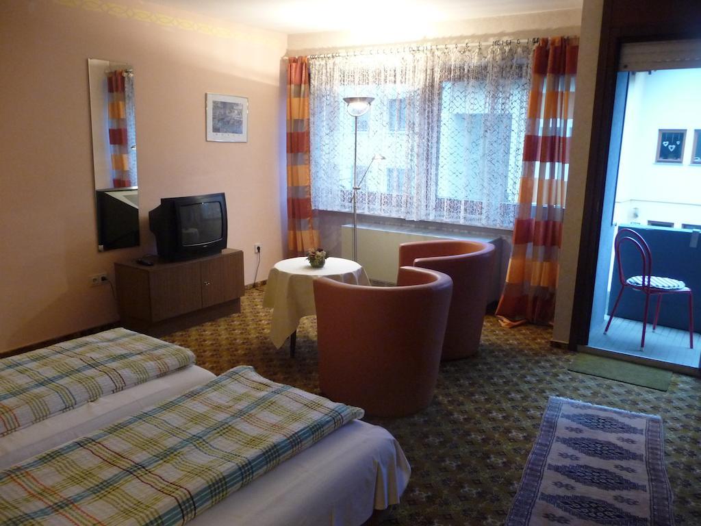 Hotel-Garni-Sonnenlay Bernkastel-Kues Værelse billede